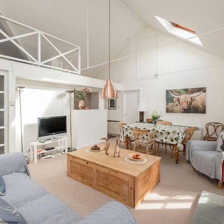 Апартаменти Joivy Loft At The Brewery With Free Parking Единбург Екстер'єр фото