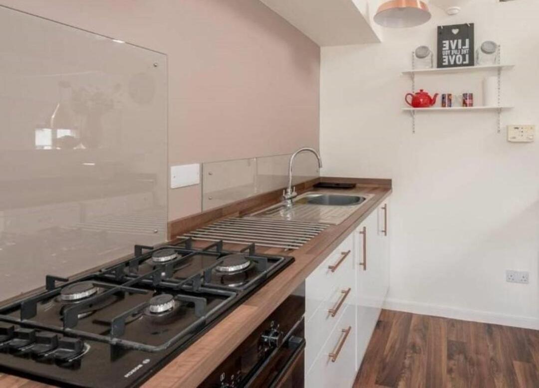 Апартаменти Joivy Loft At The Brewery With Free Parking Единбург Екстер'єр фото